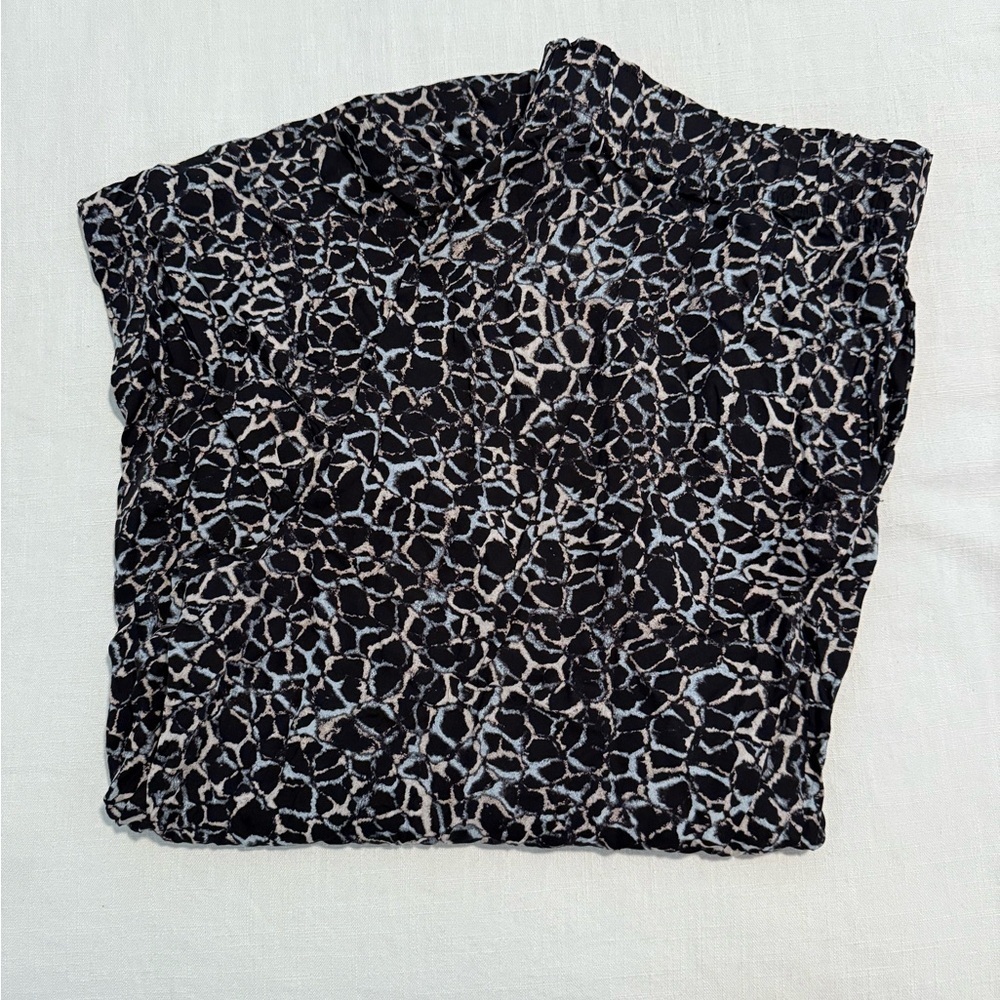 NWT T Tahari Black Blue Cobblestone Print Pull on Wide leg Pants 2x - Picture 2 of 4